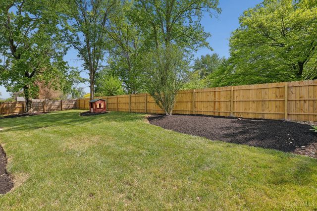 6707 Apache Way, West Chester, OH 45069