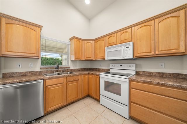 2800 Boulder Court, Sebring, FL 33875