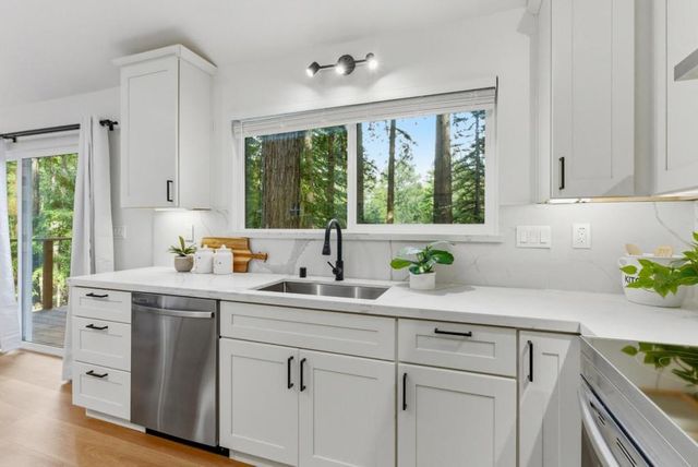 635 Trinkling Creek Drive, Felton, CA 95018