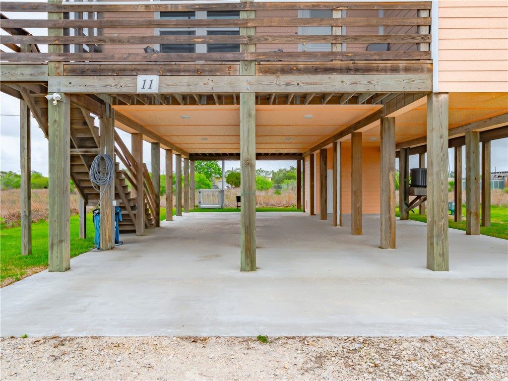 11 & 12 Bayview Loop, Rockport, TX 78382 — photo 4