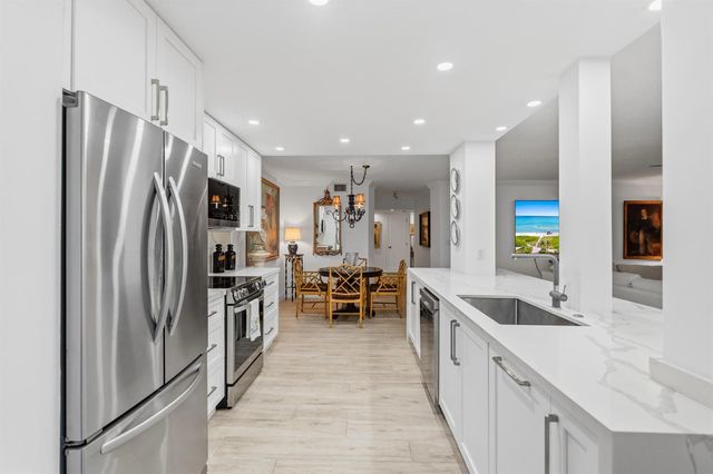 3050 NE 47th Court 107, Fort Lauderdale, FL 33308
