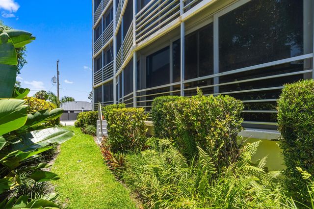 3050 NE 47th Court 107, Fort Lauderdale, FL 33308