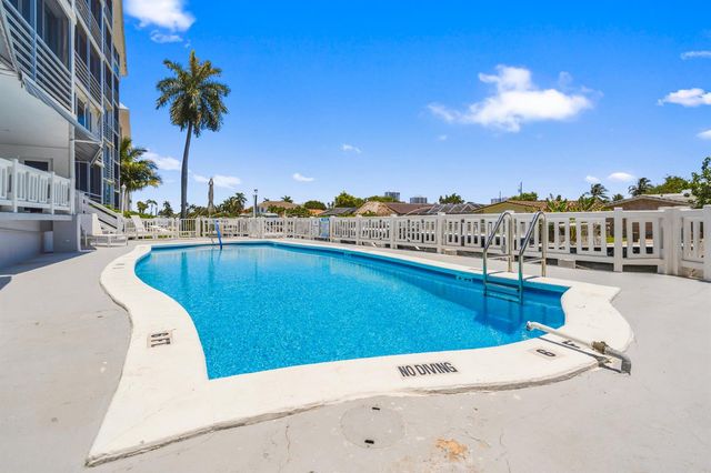 3050 NE 47th Court 107, Fort Lauderdale, FL 33308