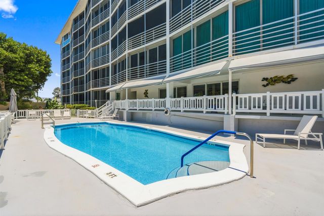 3050 NE 47th Court 107, Fort Lauderdale, FL 33308