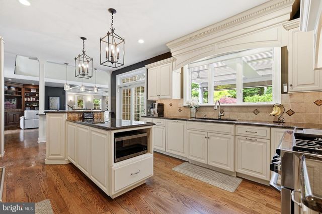 302 JEFFERSON DR, Malvern, PA 19355