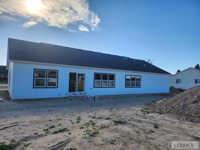 735 Sunset Court, Shelley, ID 83274