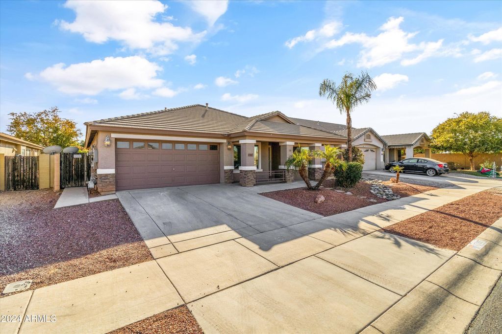 17867 W EUGENE Terrace, Surprise, AZ 85388