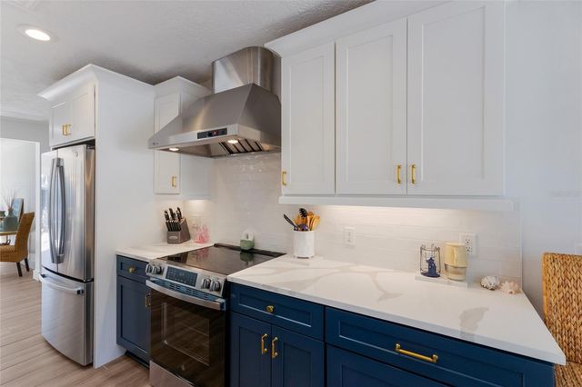 419 CLARK DRIVE, Holmes Beach, FL 34217