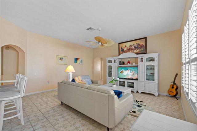 5117 SPECTACULAR BID DRIVE, Wesley Chapel, FL 33544