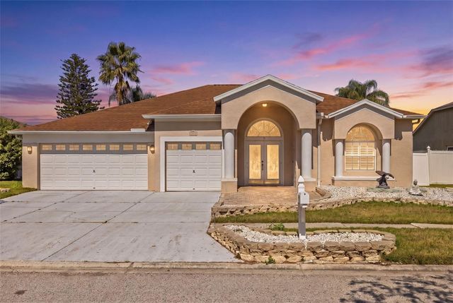 5117 SPECTACULAR BID DRIVE, Wesley Chapel, FL 33544