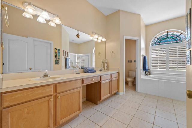 5117 SPECTACULAR BID DRIVE, Wesley Chapel, FL 33544