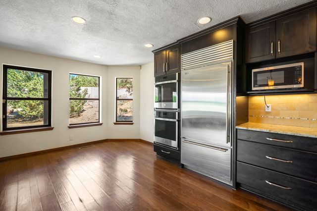 5024 Calle De Tierra NE, Albuquerque, NM 87111