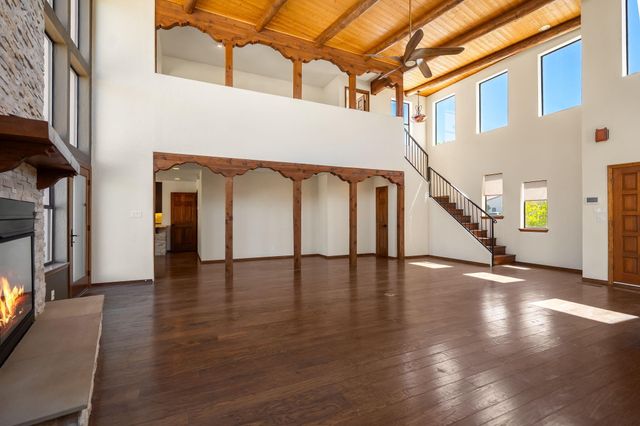 5024 Calle De Tierra NE, Albuquerque, NM 87111