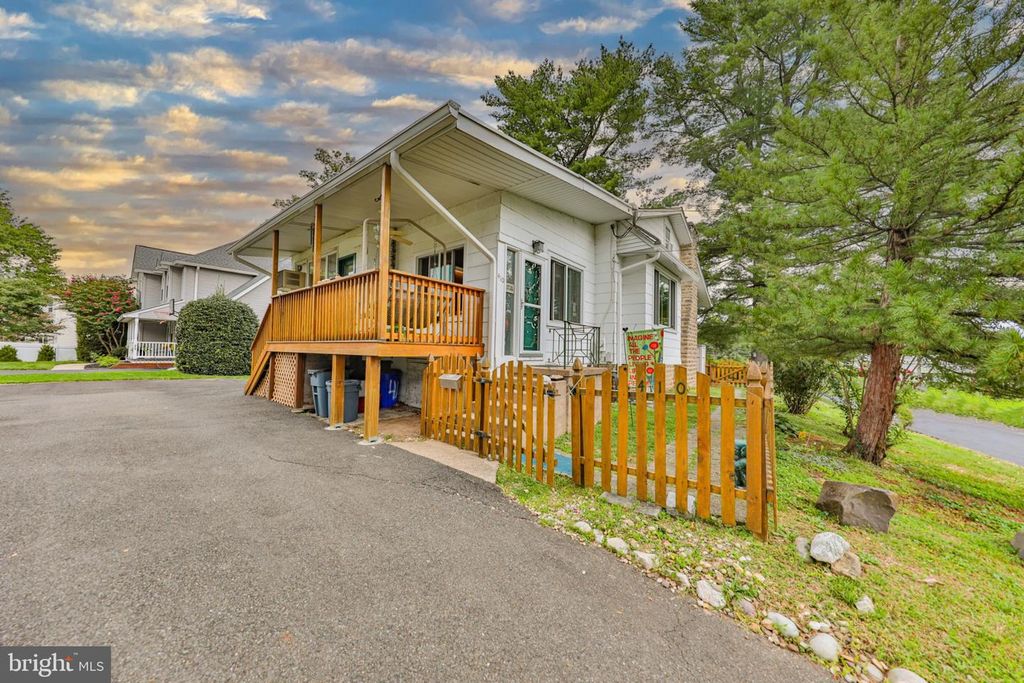 410 CONTINENTAL RD, HATBORO, PA 19040 — photo 2