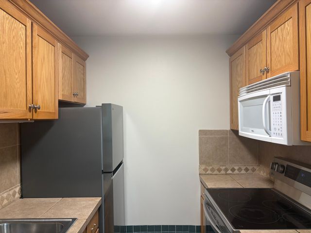 380 Ramsey Street 3A, Saint Paul, MN 55102