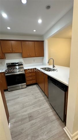 2902 SW 21st Ter 301C, Delray Beach, FL 33445