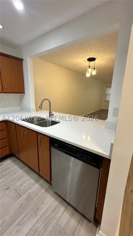 2902 SW 21st Ter 301C, Delray Beach, FL 33445