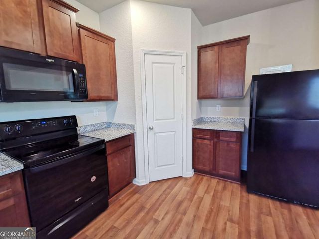 11 Darling Lane, Pendergrass, GA 30567