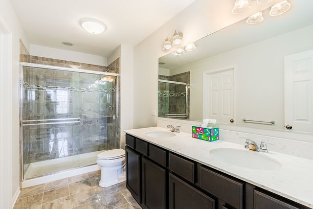 2931 Henley Lane 2931, Naperville, IL 60540