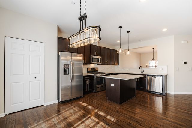 2931 Henley Lane 2931, Naperville, IL 60540