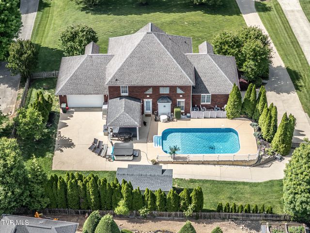 121 Watercress Drive, Greeneville, TN 37745