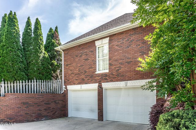 121 Watercress Drive, Greeneville, TN 37745