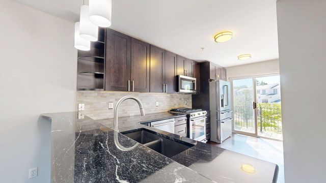 1908 Lindsay Lane, Ann Arbor, MI 48104