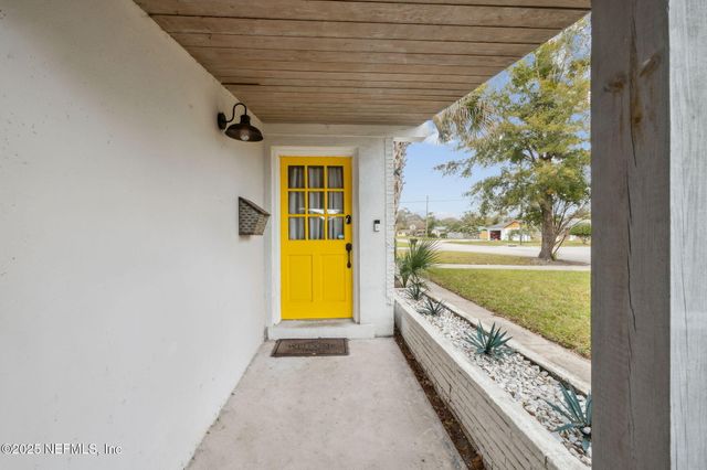 7810 NAPO Drive, Jacksonville, FL 32217