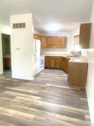 2300 Willows Court, Washington, MO 63090