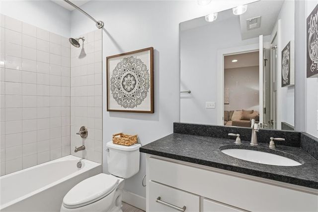 21366 W 117th Terrace, Olathe, KS 66061