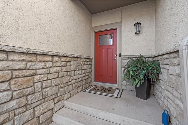 21366 W 117th Terrace, Olathe, KS 66061