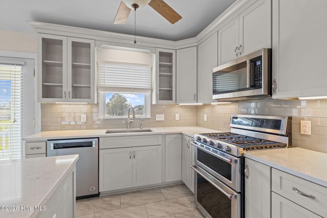 305 Joan Court, Beaufort, NC 28516