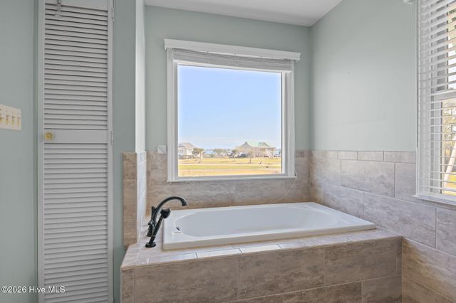 305 Joan Court, Beaufort, NC 28516