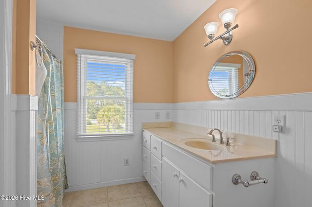 305 Joan Court, Beaufort, NC 28516