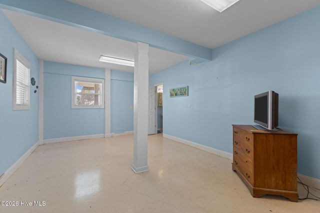 305 Joan Court, Beaufort, NC 28516