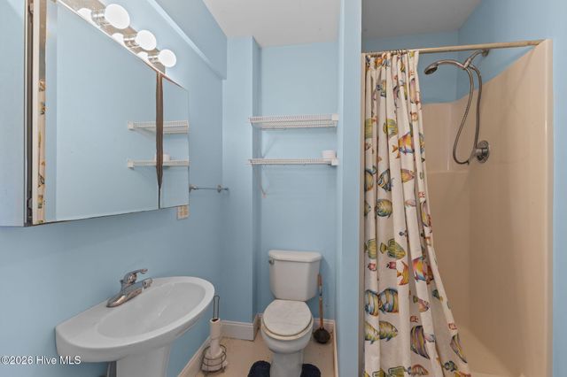 305 Joan Court, Beaufort, NC 28516