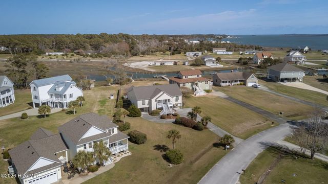 305 Joan Court, Beaufort, NC 28516
