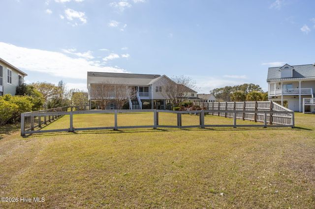 305 Joan Court, Beaufort, NC 28516