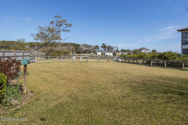 305 Joan Court, Beaufort, NC 28516