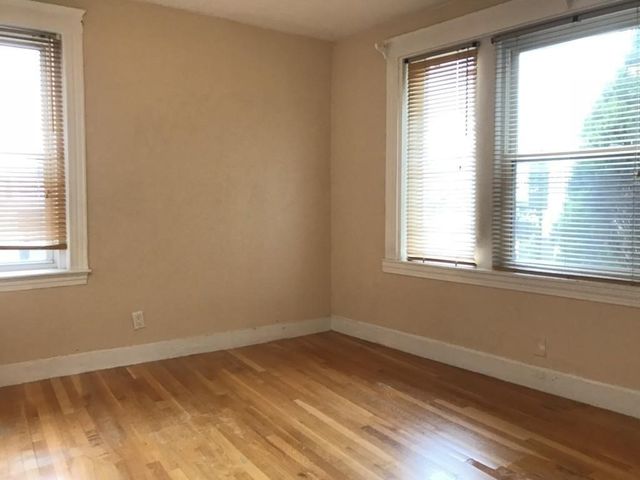 1607 Commonwealth Ave 1, Boston, MA 02135