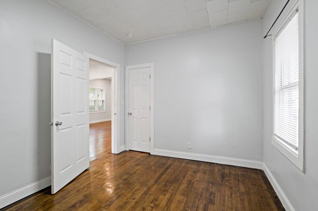 4139 Fremont Avenue N, Minneapolis, MN 55412