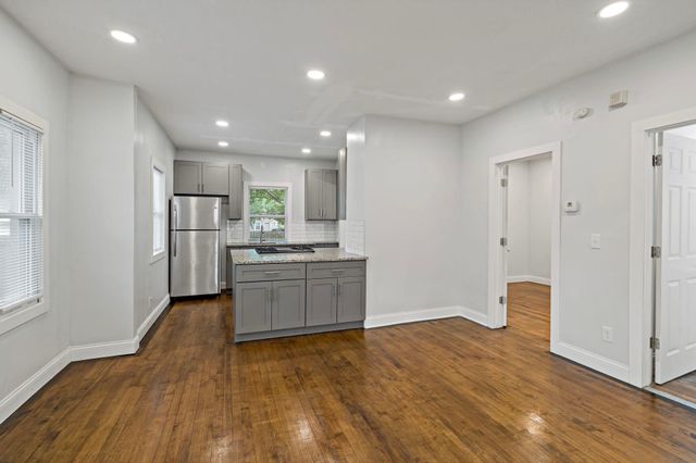 4139 Fremont Avenue N, Minneapolis, MN 55412