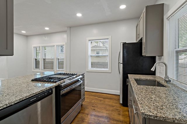 4139 Fremont Avenue N, Minneapolis, MN 55412