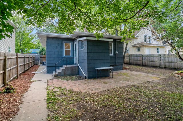 4139 Fremont Avenue N, Minneapolis, MN 55412