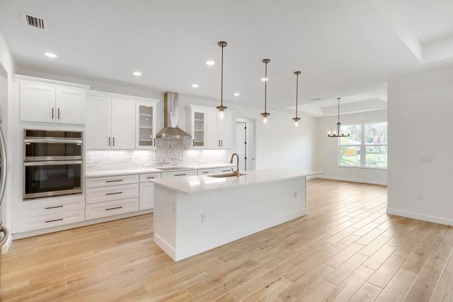 6635 49th Court, Vero Beach, FL 32967