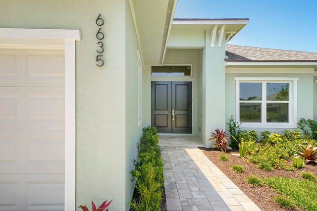 6635 49th Court, Vero Beach, FL 32967