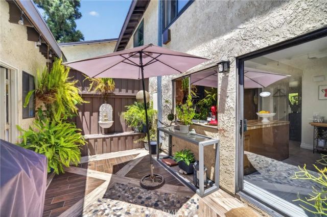 8235 Mason Ave. C, Los Angeles, CA 91306
