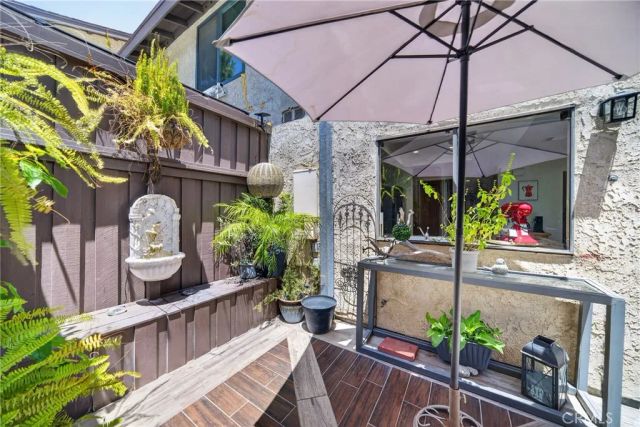8235 Mason Ave. C, Los Angeles, CA 91306