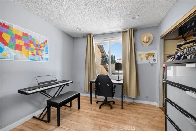 8235 Mason Ave. C, Los Angeles, CA 91306
