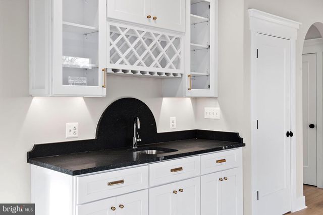 17 VINTER LN, Pasadena, MD 21122